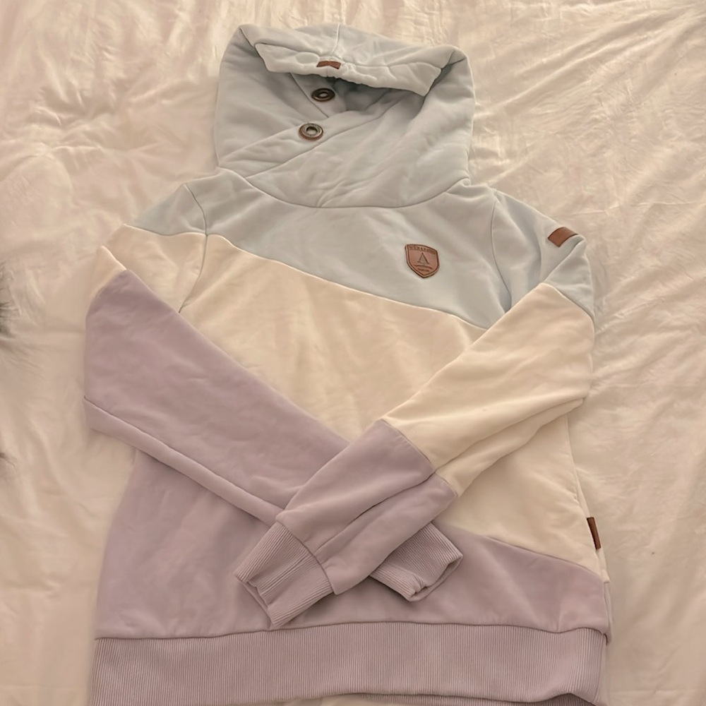 Wanakome light blue/lavender/white hoodie, size medium
